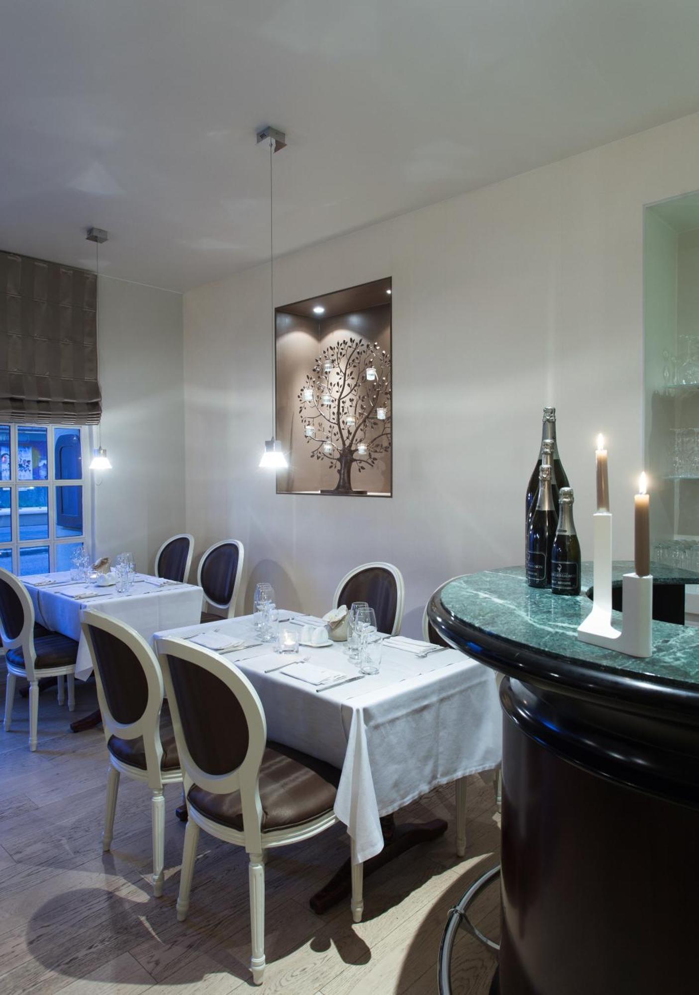 Hotel Restaurant Les Capucins Бельфор Экстерьер фото